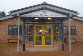 Ysgol Gymunedol Peniel