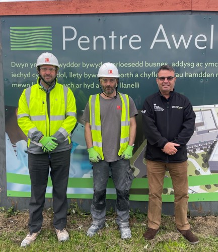 Left – Paul Dyer (Site Manager ) Middle – David      Right – Lee (Mentor)